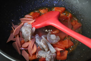 番茄虾仁意大利面的做法步骤:7