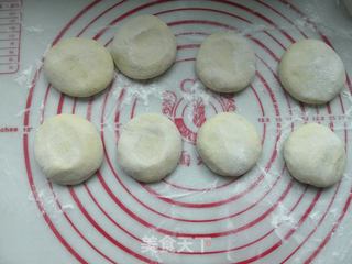 杂粮猪肉酸菜水煎包的做法步骤:12
