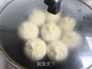 杂粮猪肉酸菜水煎包的做法步骤：18