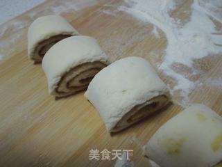 芝麻酱白糖花卷的做法步骤:7
