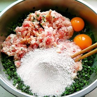 韭菜猪肉馅水饺的做法步骤:5