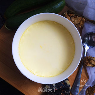 牛奶蒸蛋的做法步骤:7