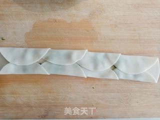 饺子皮葱油饼的做法步骤:3
