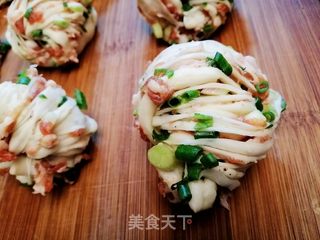 葱香肉花卷的做法步骤:8