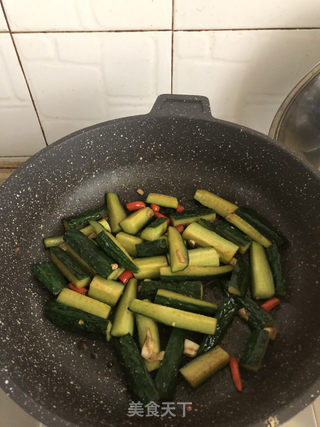 爽口黄瓜的做法步骤:4