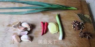 十三香香辣小龙虾的做法步骤:2