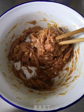 梅菜肉饼的做法步骤:6