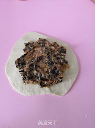 梅菜肉饼的做法步骤:11