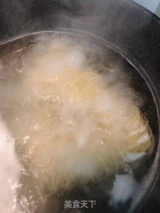 白酱海鲜意大利面的做法步骤:2
