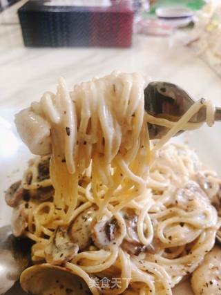 白酱海鲜意大利面的做法步骤:7
