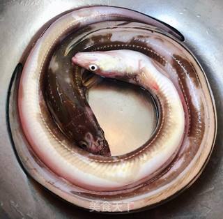 红烧海鳗的做法步骤:2