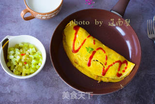 孩子们超级喜欢吃的蛋包饭的做法步骤:13
