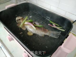 萝卜枸杞鲫鱼汤的做法步骤:5