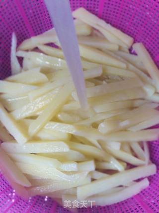 儿童爱心土豆薯条的做法步骤:6