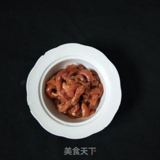 蒜薹炒肉的做法步骤：1