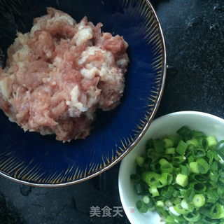 酱肉末拌面的做法步骤：1