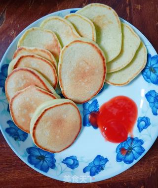 宝宝辅食，黄瓜小软饼的做法步骤：2