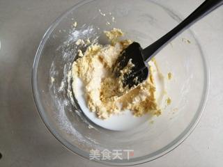 金酥粒蓝莓爆浆蛋糕的做法步骤：6