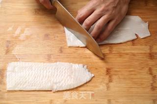 蒜香蒸鱿鱼的做法步骤:2