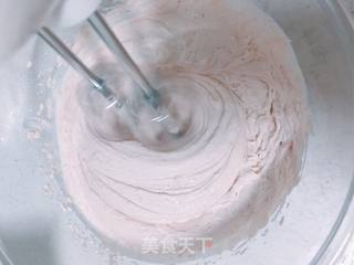 草莓生日蛋糕的做法步骤:3