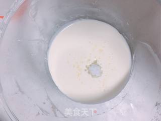 草莓生日蛋糕的做法步骤:7