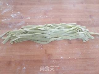 鱼香蛋豌豆面的做法步骤:6