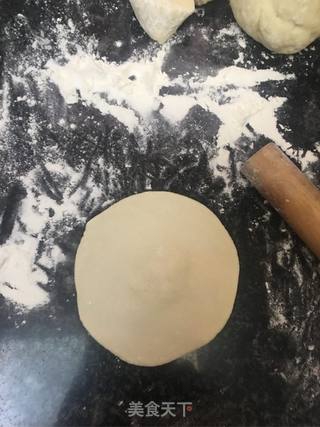 韭菜虾仁肉馅包子的做法步骤:12