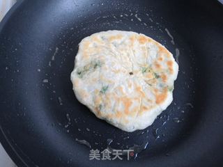 发面韭菜鹅蛋馅饼的做法步骤:21