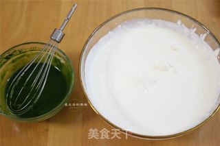 黑米抹茶慕斯蛋糕的做法步骤:11
