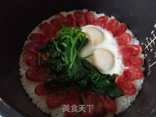 腊肠煲仔饭(电饭煲版)的做法步骤：7