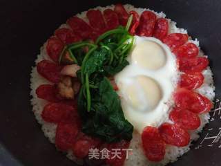 腊肠煲仔饭(电饭煲版)的做法步骤：10