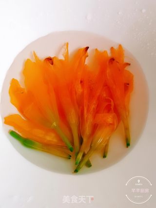 新鲜黄花菜的做法步骤:4
