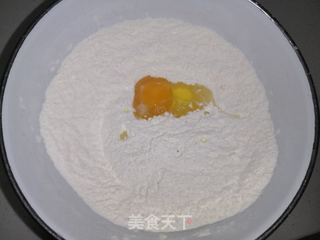 鸡蛋油条的做法步骤:2