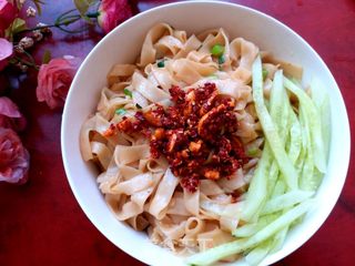 油泼面的做法步骤:9