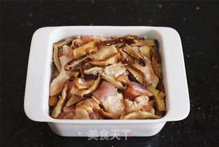 香菇鸡肉焖饭的做法步骤:6