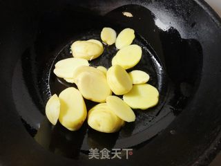 鲜土豆面的做法步骤:3