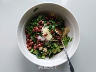 黄瓜拌素鸡的做法步骤:7
