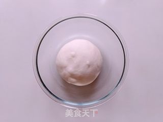 韭菜虾米鲜肉水饺的做法步骤：2