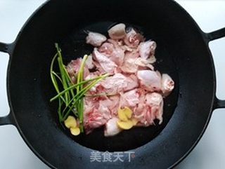三杯鸡的做法步骤:3
