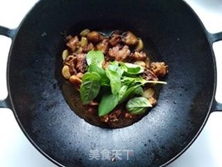 三杯鸡的做法步骤:8