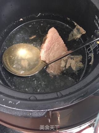 “懒人餐”煮肉时蔬酸辣汤面的做法步骤:17