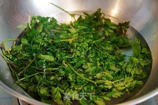 小叶山芹菜猪肉馅水饺的做法步骤:5