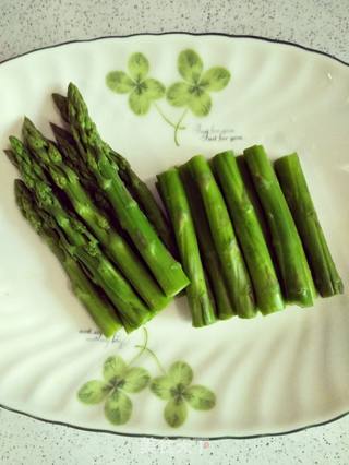 番茄酱拌芦笋的做法步骤:11