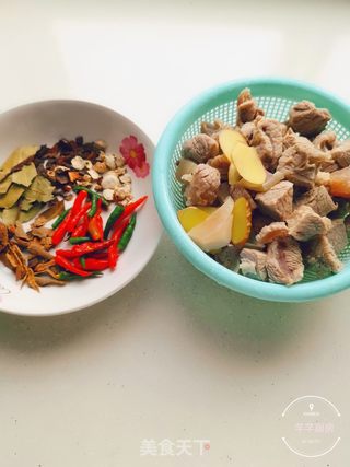 红烧牛肉的做法步骤:4