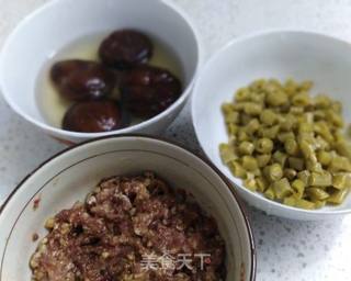香菇酸豆角肉酱~面条的灵魂的做法步骤:2