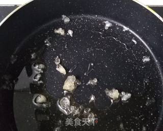 香菇酸豆角肉酱~面条的灵魂的做法步骤:3
