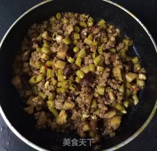 香菇酸豆角肉酱~面条的灵魂的做法步骤:5