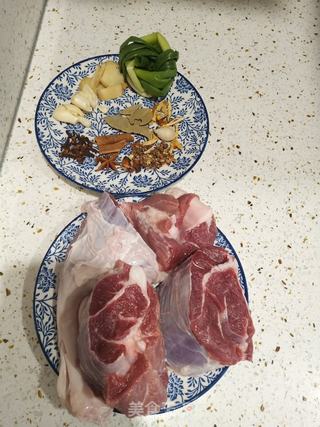 卤牛肉的做法步骤:3