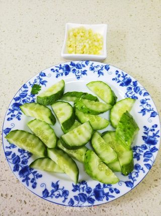 芥末鸭掌拌黄瓜的做法步骤:4