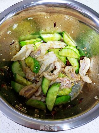 芥末鸭掌拌黄瓜的做法步骤:6